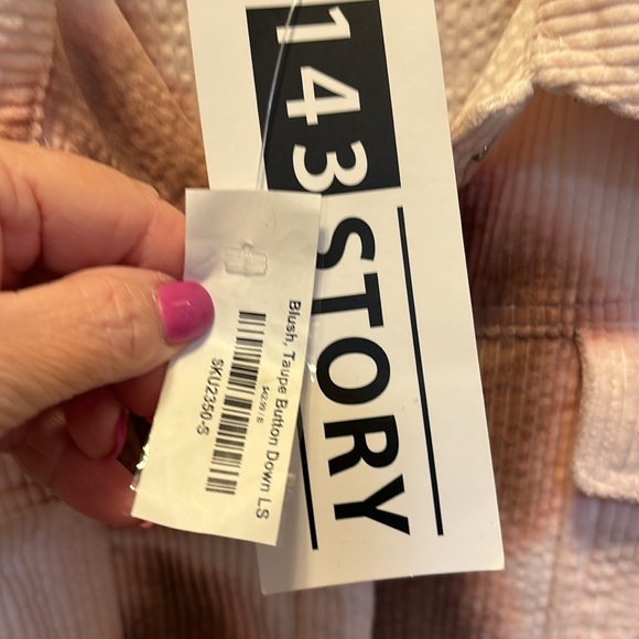 143 Story Corduroy Shacket Shirt Boutique Button Up Long Sleeve Size Small NWT - Picture 6 of 8